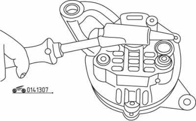 Mazda 626 Capella 3 Замена щеток генератора, фото 1