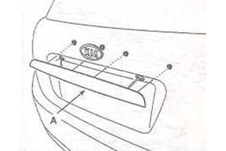 Замена декоративной панели двери багажного отделения Kia Ceed