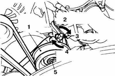 Mitsubishi Pajero Ремни привода проверка и регулировка натяжения, фото 7