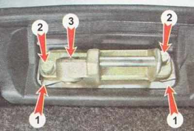 ВАЗ-2110 Снятие установка и регулировка замка багажника ВАЗ-2112 , фото 8