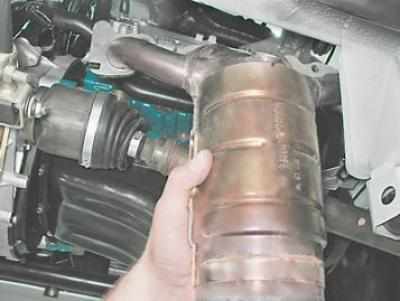 ВАЗ-2112 Выпускной коллектор двигателя 21124 1 6i 16v снятие и установка замена, фото 10